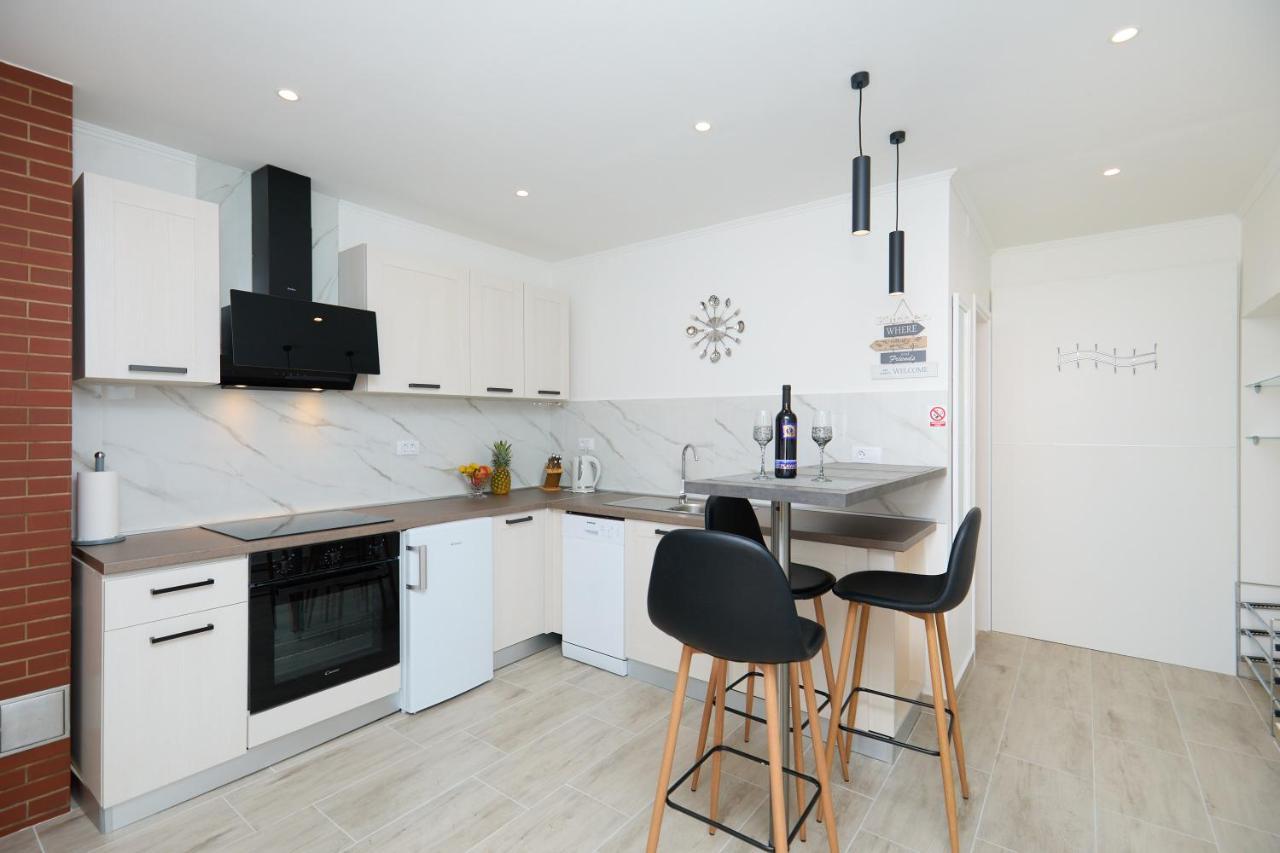 Manilu Apartment